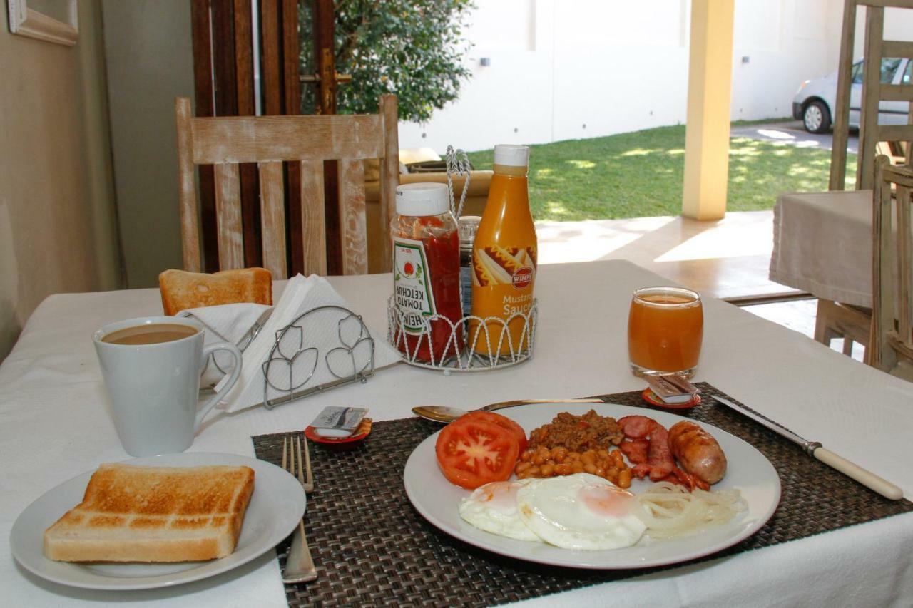 Bed and Breakfast Coweys Corner Дурбан Экстерьер фото